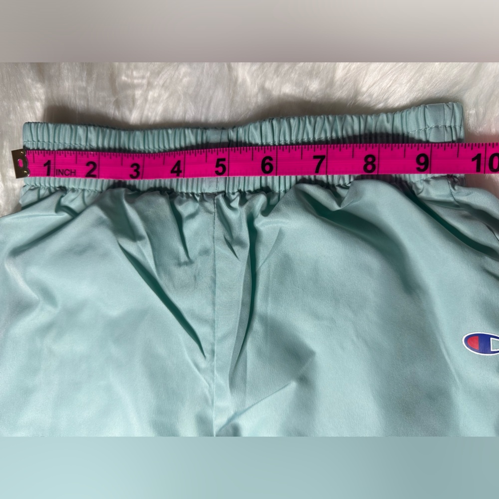 ✅Bundle & save on shipping! 
Champion- Girls Mint Green active wear